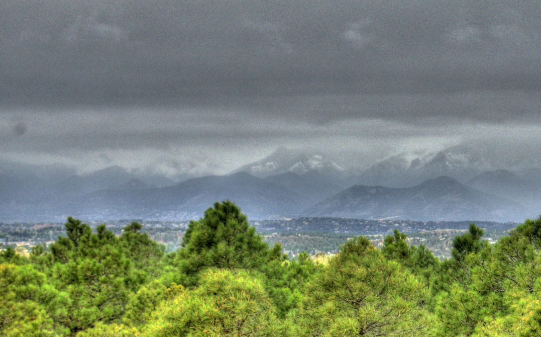 Colorado Springs- Spring Storm Coming In