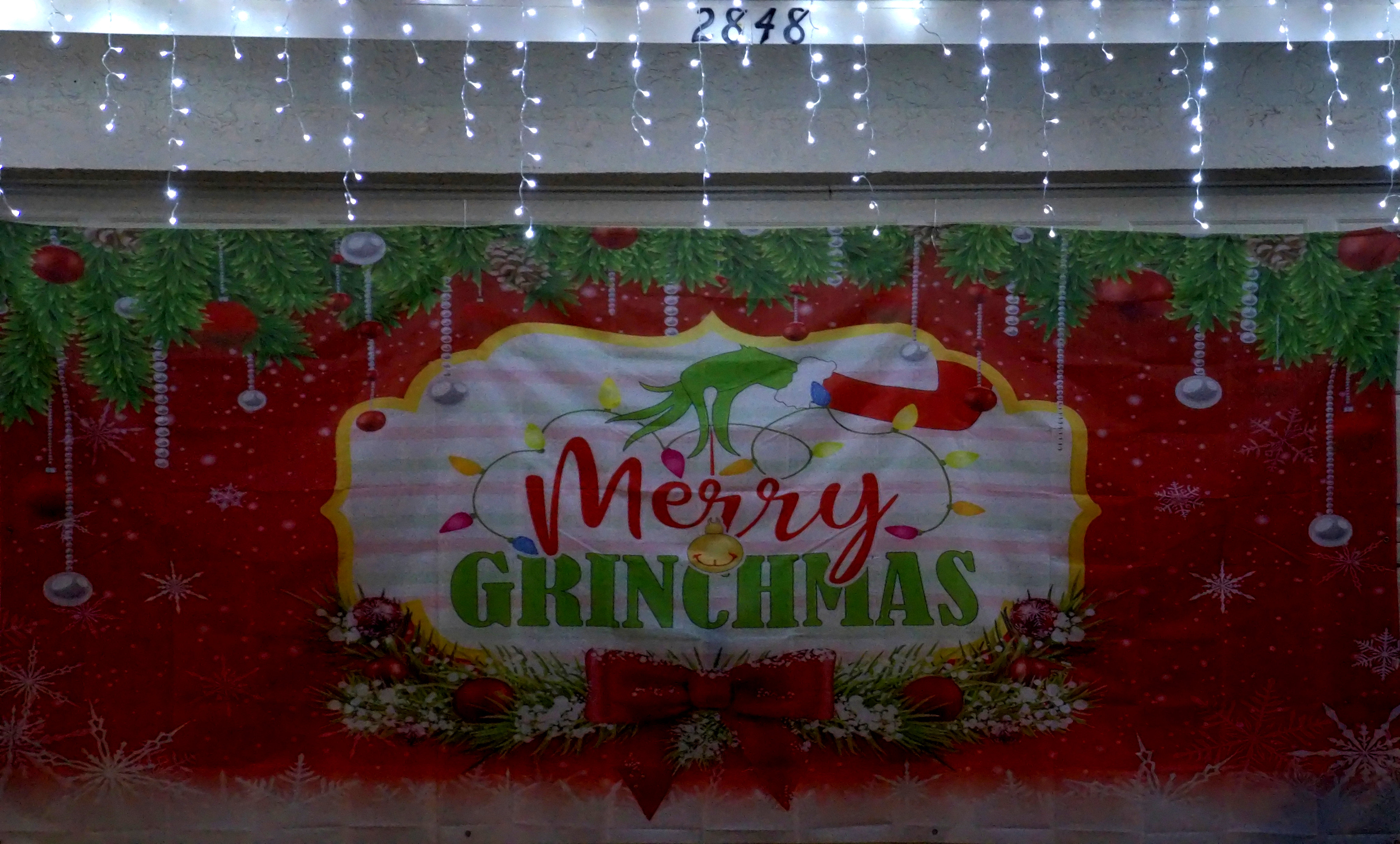 All things Grinch at night